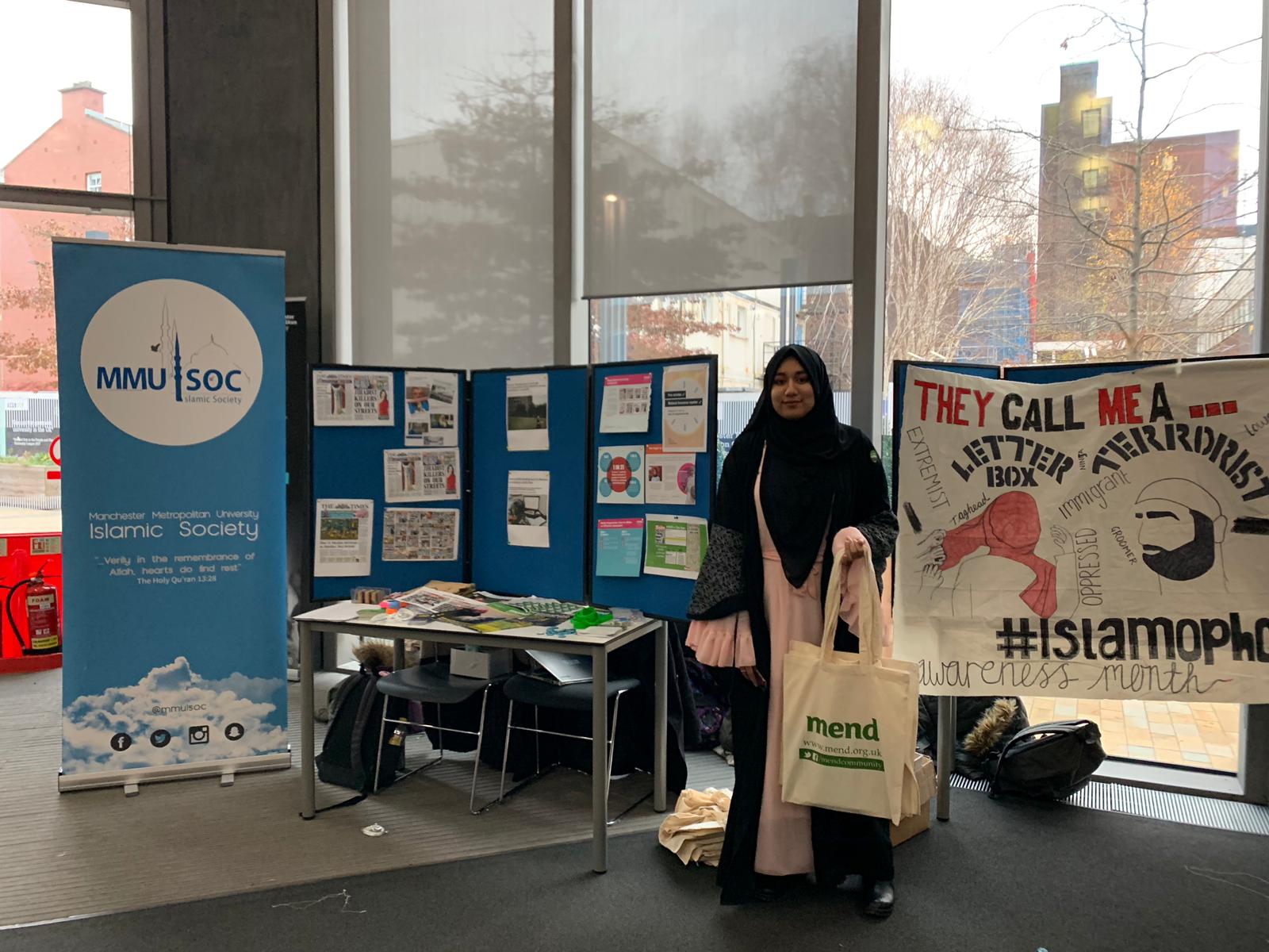 Manchester Metropolitan University ISoc Stall - Muslim Engagement and ...